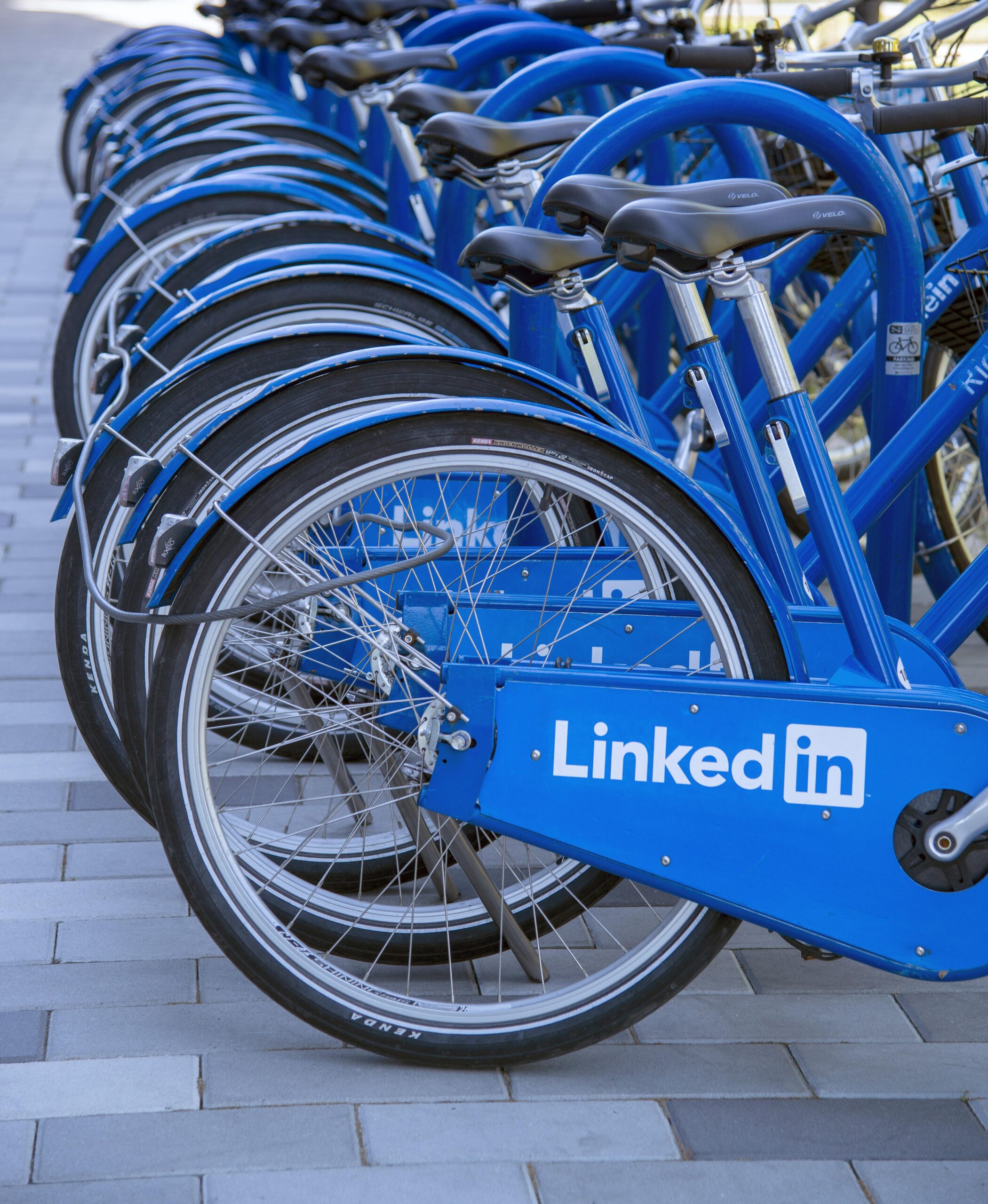 Featured image for “How local media sales teams can use LinkedIn to build relationships that convert”